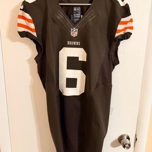 Cleveland Browns On Field worn Jersey number 6 signed, sz 42 Mens M
